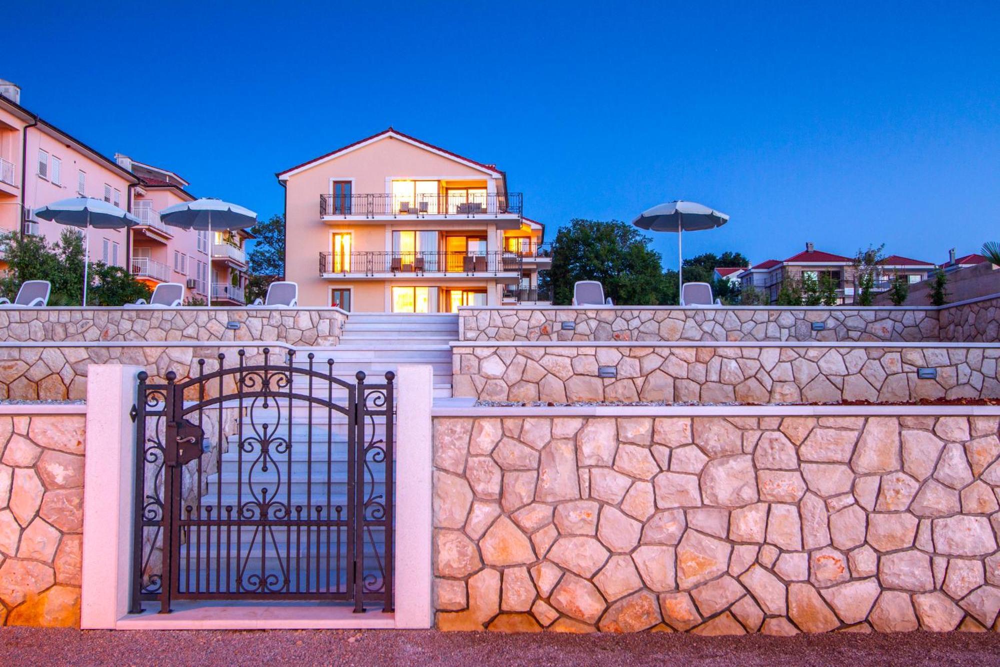 Luxury Apartments Villa Matea Malinska Dış mekan fotoğraf