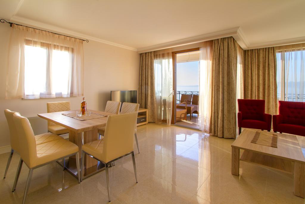 Luxury Apartments Villa Matea Malinska Oda fotoğraf